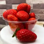 Erdbeeren (250 gr Schale)