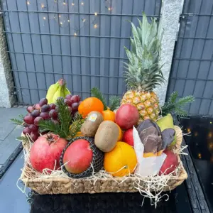 Weihnachtsgeschenkkorb "Holy christmas"